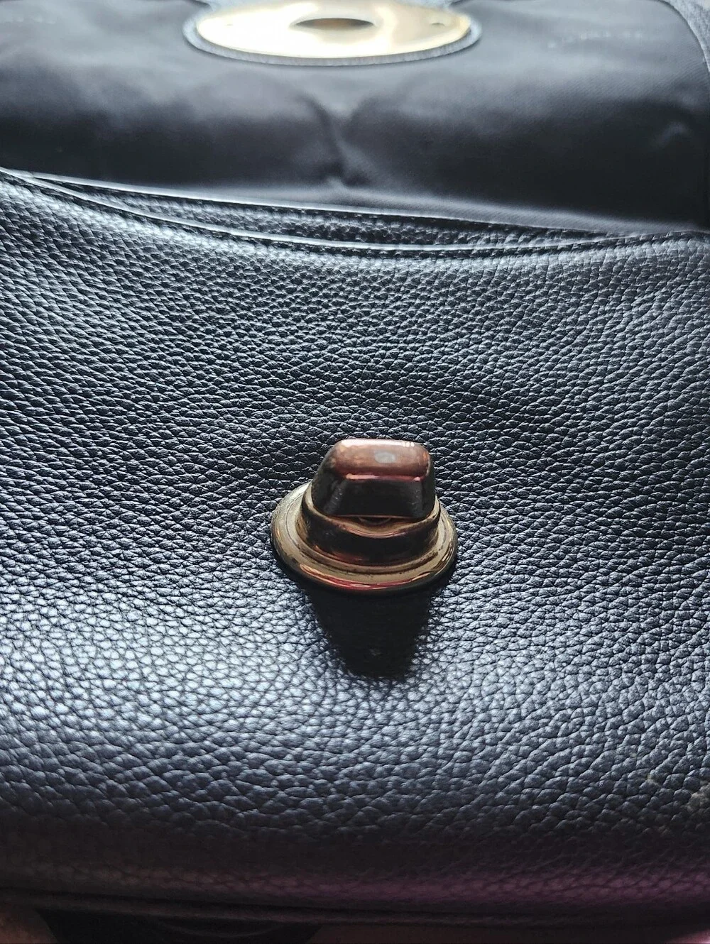 Coach Liv Classic Black Leather Turnlock Crossbody Bag G1721 - Picture 12 of 13